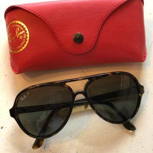 Like New Ray-Ban Aviator Sunglasses with Case
